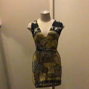 But Sachi yellow black little dress